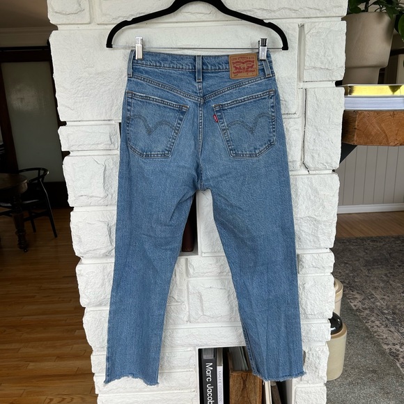 Levi’s 501 Original Fit Straight Leg Mid Rise Medium Wash Raw Hem Jeans Sz 25 - Picture 9 of 14